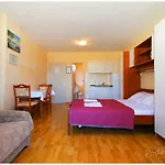 Primosten Apartments
