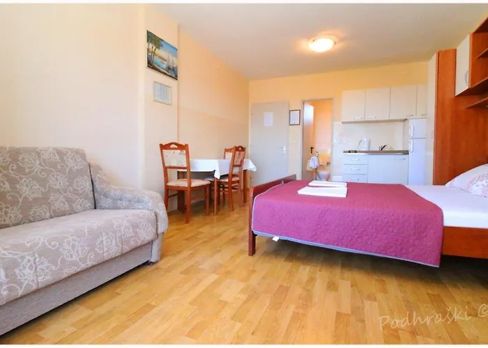 Primosten Apartments Apartman